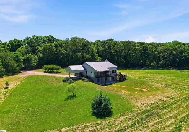 Photo 3 of Single family home for sale at 267 Christmastree Ln, Woodruff, SC 29388 | MLS# 1594028 | Listing updated on 2026-10-08