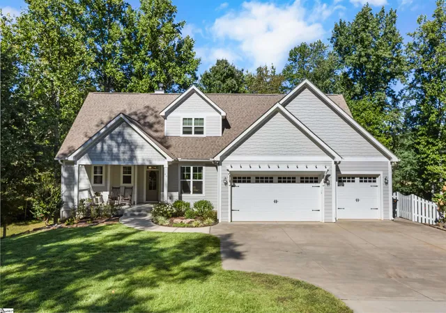 Photo 1 of Single family home for sale at 40 Mccarrell Rd, Travelers Rest, SC 29690 | MLS# 1604864 | Listing updated on 2026-10-23