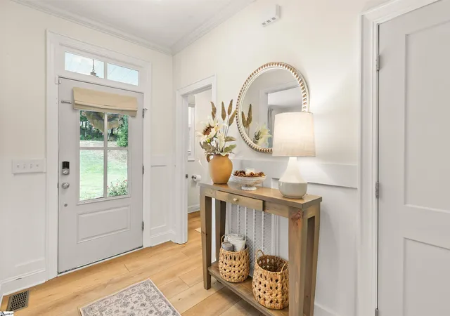 Photo 3 of Single family home for sale at 40 Mccarrell Rd, Travelers Rest, SC 29690 | MLS# 1604864 | Listing updated on 2026-10-23