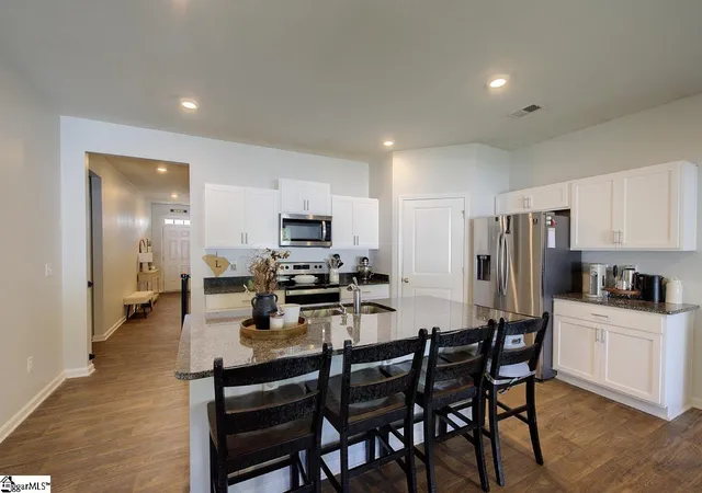 Photo 3 of Single family home for sale at 480 Bucky Dr, Woodruff, SC 29388 | MLS# 1604689 | Listing updated on 2026-09-24