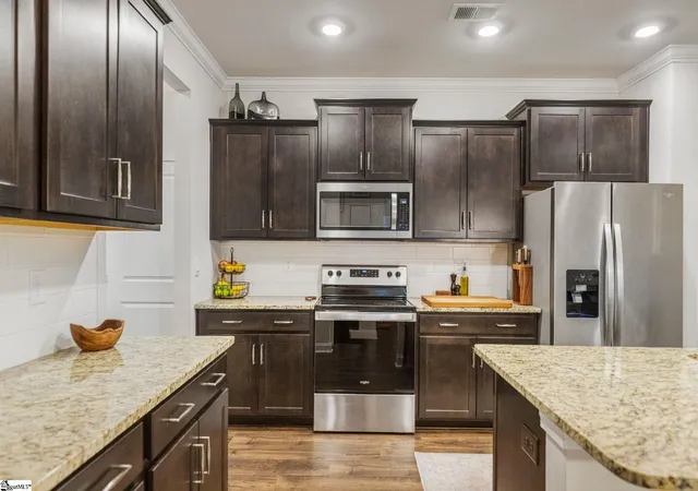 Photo 3 of Townhouse for sale at 213 Reynard Trl, Greenville, SC 29609 | MLS# 1603373 | Listing updated on 2026-09-10