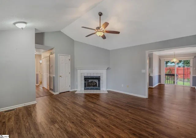 Photo 3 of Single family home for sale at 5 Fortson Way, Fountain Inn, SC 29644 | MLS# 1605349 | Listing updated on 2026-09-30