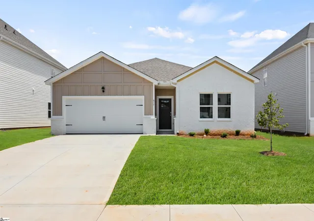 Photo 1 of Single family home for sale at 617 Silver Fir St, Piedmont, SC 29673 | MLS# 1603002 | Listing updated on 2026-09-04
