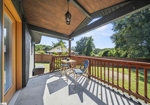 Photo 2 of Single family home for sale at 14 Dunlap Dr, Greenville, SC 29605 | MLS# 1604236 | Listing updated on 2026-10-02