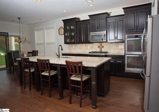 Photo 3 of Sale Pending at 109 Martele Ct, Simpsonville, SC 29680 | MLS# 1604206 | Listing updated on 2026-09-22
