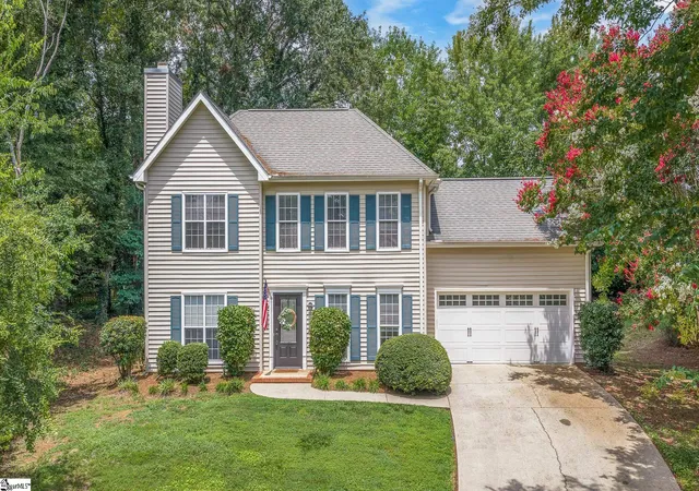Photo 1 of Single family home for sale at 13 Donegal Ct, Simpsonville, SC 29681 | MLS# 1603174 | Listing updated on 2026-09-10
