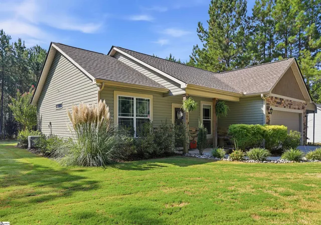 Photo 2 of Single family home for sale at 106 Charlie Rd, Liberty, SC 29657 | MLS# 1602883 | Listing updated on 2026-09-08