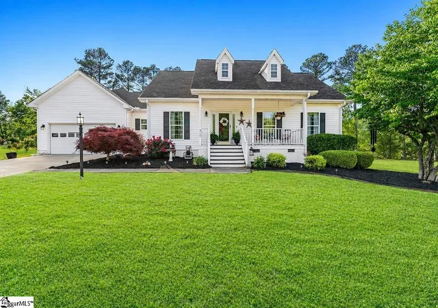 Photo 1 of Single family home for sale at 317 Green Oaks Rd, Greenwood, SC 29649 | MLS# 1603709 | Listing updated on 2026-10-03