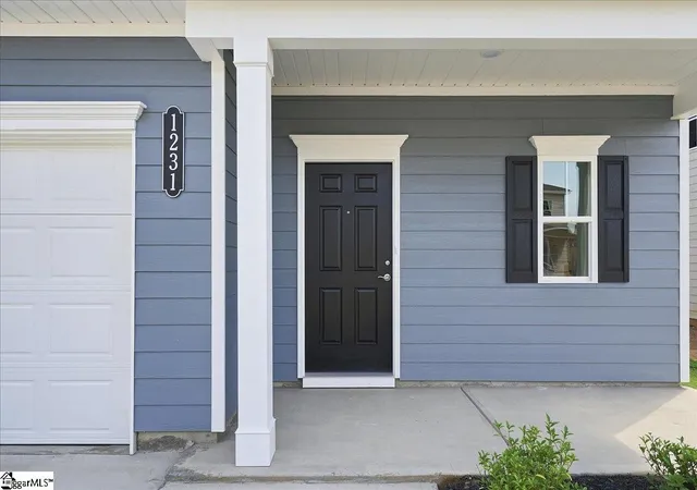 Photo 3 of Sale Pending at 1231 Canterfield Pl, Spartanburg, SC 29307 | MLS# 1596582 | Listing updated on 2026-10-16