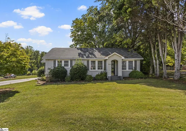 Photo 1 of Single family home for sale at 24 Enoree Rd, Travelers Rest, SC 29690 | MLS# 1605089 | Listing updated on 2026-10-09