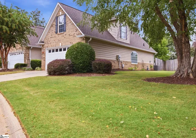 Photo 2 of Sale Pending at 120 Pelham Springs Pl, Greenville, SC 29615 | MLS# 1605090 | Listing updated on 2026-10-12