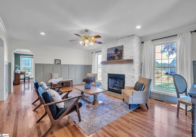 Photo 2 of Single family home for sale at 108 Silver Ridge Ct, Greer, SC 29651 | MLS# 1605011 | Listing updated on 2026-10-22