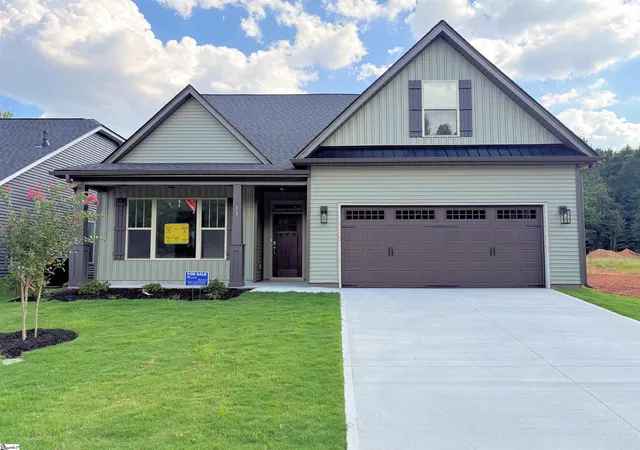 Single family home for sale at 36 Deer Wy, Greenville, SC 29617 | MLS# 1585799 | Listing updated on 2026-09-01