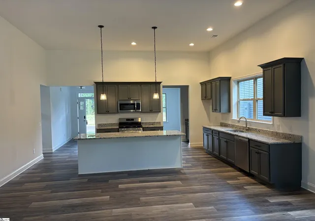 Photo 2 of Single family home for sale at 36 Deer Wy, Greenville, SC 29617 | MLS# 1585799 | Listing updated on 2026-09-01