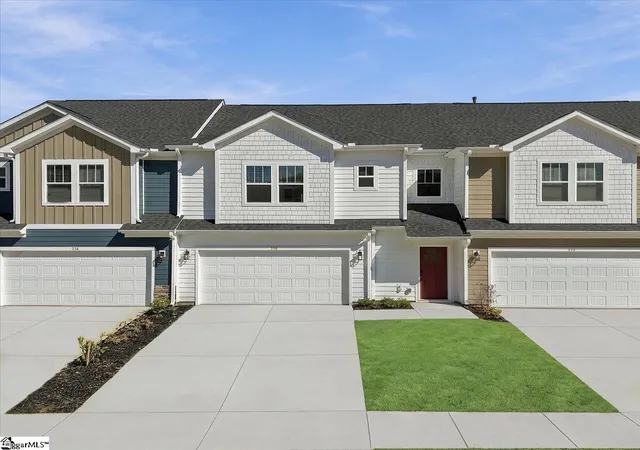 Photo 1 of Sale Pending at 330 Ridgelea St, Fountain Inn, SC 29644 | MLS# 1595600 | Listing updated on 2026-10-07