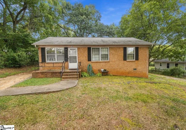 Photo 1 of Single family home for sale at 103 Beth St, Greer, SC 29651 | MLS# 1604976 | Listing updated on 2026-10-16