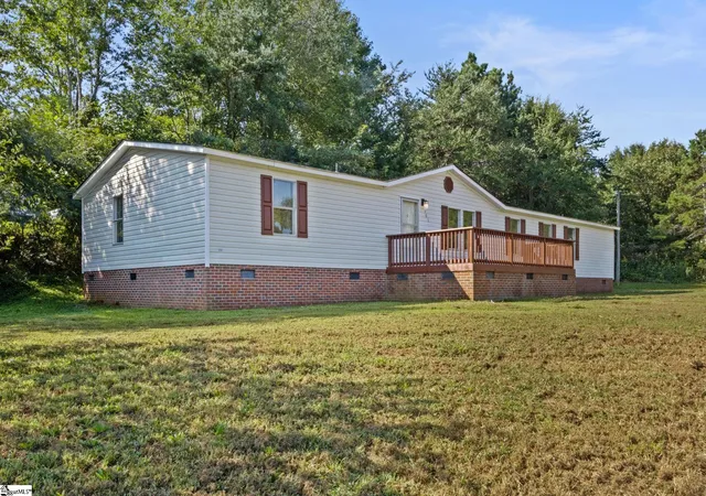 Photo 1 of Manufactured home for sale at 101 Redfern Ct, Easley, SC 29640 | MLS# 1602786 | Listing updated on 2026-09-17
