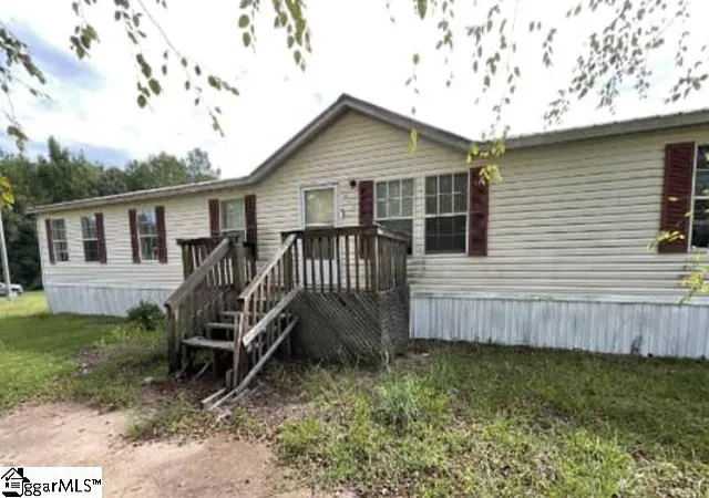 Photo 2 of Manufactured home for sale at 451 Crestview Dr, Bamberg, SC 29003 | MLS# 1603253 | Listing updated on 2026-10-08