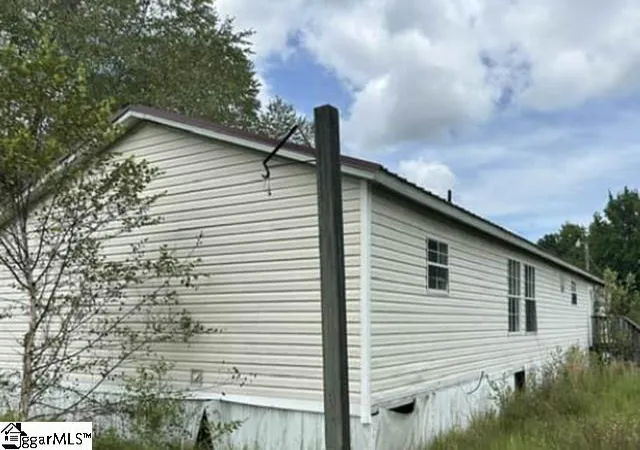 Photo 3 of Manufactured home for sale at 451 Crestview Dr, Bamberg, SC 29003 | MLS# 1603253 | Listing updated on 2026-10-08