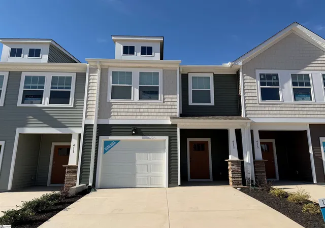 Townhouse for sale at 413 Alicat Dr, Simpsonville, SC 29680 | MLS# 1605082