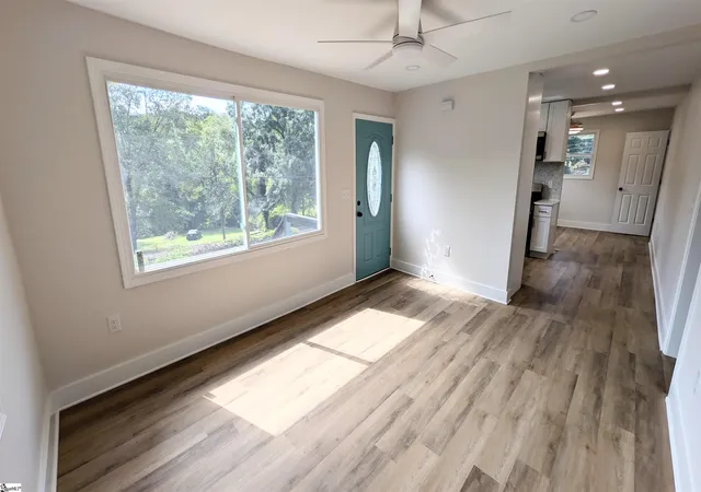 Photo 2 of Single family home for sale at 4116 Old Easley Brg Rd, Greenville, SC 29611 | MLS# 1606259 | Listing updated on 2026-10-16