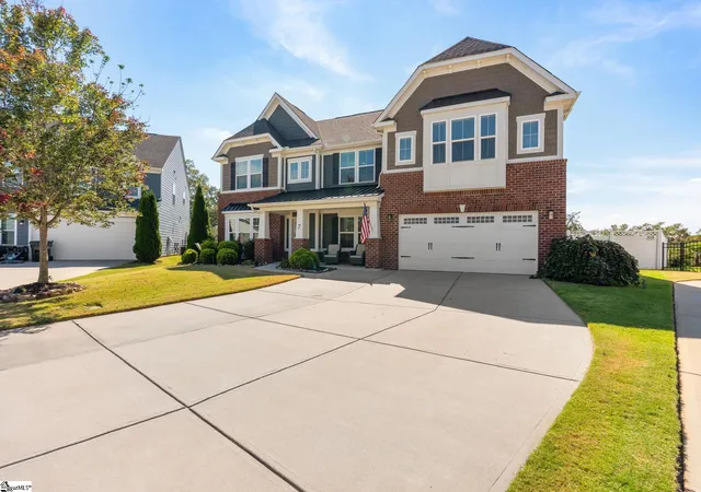 Photo 2 of Single family home for sale at 7 Inka Ct, Greenville, SC 29607 | MLS# 1605750 | Listing updated on 2026-10-06