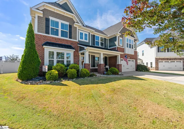 Photo 3 of Single family home for sale at 7 Inka Ct, Greenville, SC 29607 | MLS# 1605750 | Listing updated on 2026-10-06