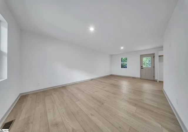 Photo 3 of Single family home for sale at 602 Green Ave, Greenville, SC 29601 | MLS# 1603050 | Listing updated on 2026-09-10