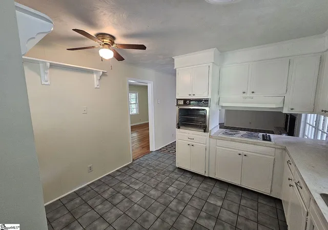 Photo 3 of Single family home for sale at 740 Kenmore Dr, Spartanburg, SC 29303 | MLS# 1605272 | Listing updated on 2026-09-29
