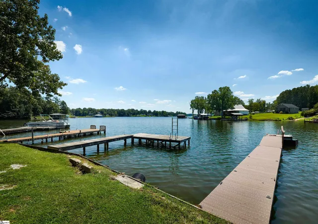 Photo 2 of Manufactured home for sale at 729 Point Lookout Rd, Cross Hill, SC 29332 | MLS# 1604286 | Listing updated on 2026-09-19