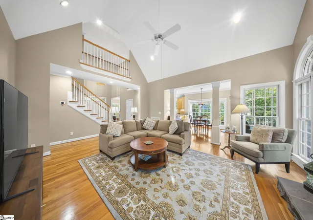 Photo 2 of Single family home for sale at 105 Wolf Run Dr, Simpsonville, SC 29681 | MLS# 1603496 | Listing updated on 2026-09-11