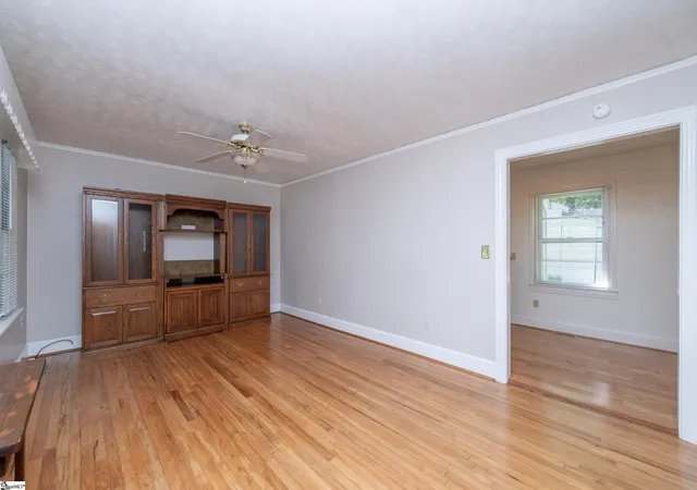 Photo 4 of Single family home for sale at 103 Piedmont Park Rd, Greenville, SC 29609 | MLS# 1602688 | Listing updated on 2026-09-03