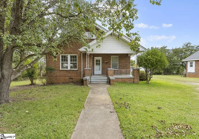 Single family home for sale at 92 4th Street, Greenwood, SC 29646 | MLS# 1606395