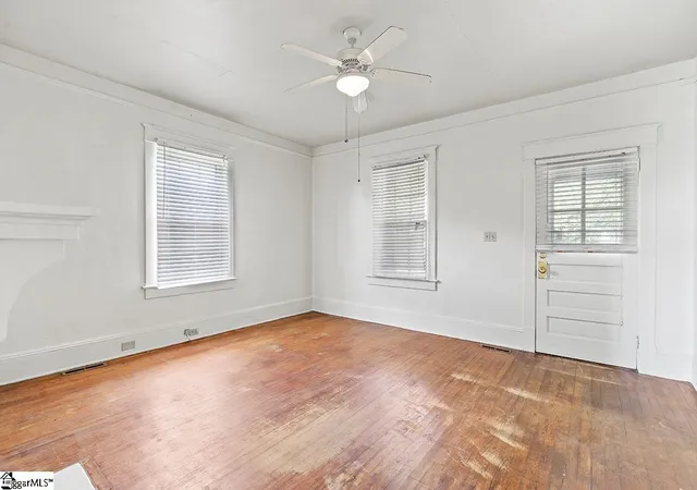 Photo 1 of Single family home for sale at 92 4th Street, Greenwood, SC 29646 | MLS# 1606395 | Listing updated on 2026-10-15