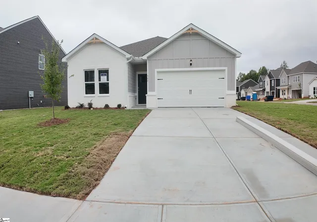Photo 1 of Single family home for sale at 502 Cedar Valley Dr, Piedmont, SC 29673 | MLS# 1601151 | Listing updated on 2026-09-24