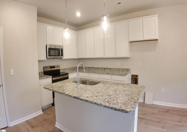 Photo 2 of Single family home for sale at 502 Cedar Valley Dr, Piedmont, SC 29673 | MLS# 1601151 | Listing updated on 2026-09-24