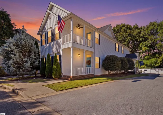 Photo 1 of Single family home for sale at 19 Carex Ct, Taylors, SC 29687 | MLS# 1605392 | Listing updated on 2026-10-23