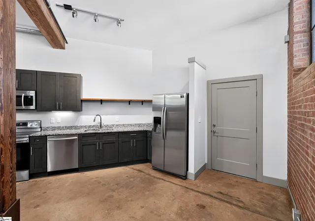 Photo 4 of Condo for sale at 806 Green Ave #131, Greenville, SC 29605 | MLS# 1603474 | Listing updated on 2026-09-10