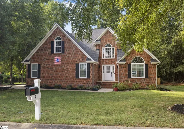 Photo 1 of Single family home for sale at 4 Plum Crk Ln, Greenville, SC 29607 | MLS# 1604244 | Listing updated on 2026-10-21