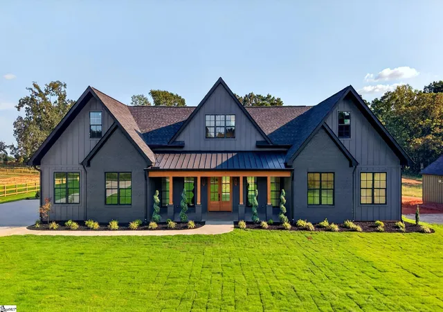 Photo 1 of Single family home for sale at 9 Martin Rd, Fountain Inn, SC 29644 | MLS# 1590775 | Listing updated on 2026-10-22