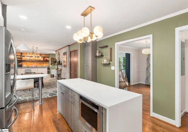 Photo 2 of Single family home for sale at 207 Melbourne Ln, Greenville, SC 29615 | MLS# 1603218 | Listing updated on 2026-09-09