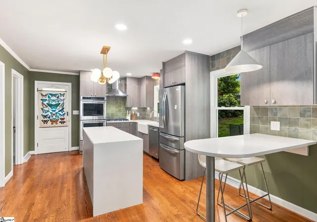 Photo 3 of Single family home for sale at 207 Melbourne Ln, Greenville, SC 29615 | MLS# 1603218 | Listing updated on 2026-09-09
