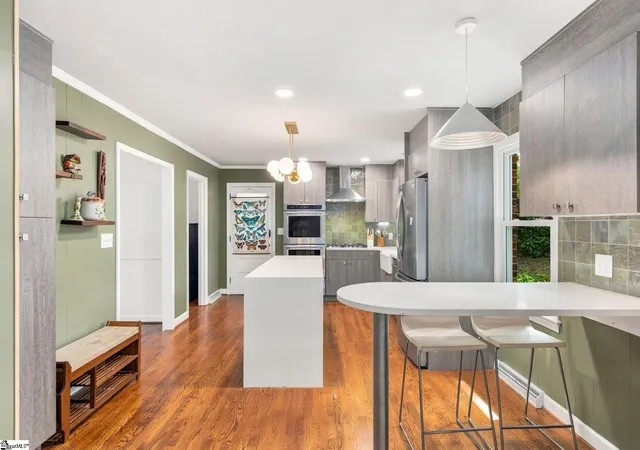 Photo 4 of Single family home for sale at 207 Melbourne Ln, Greenville, SC 29615 | MLS# 1603218 | Listing updated on 2026-09-09