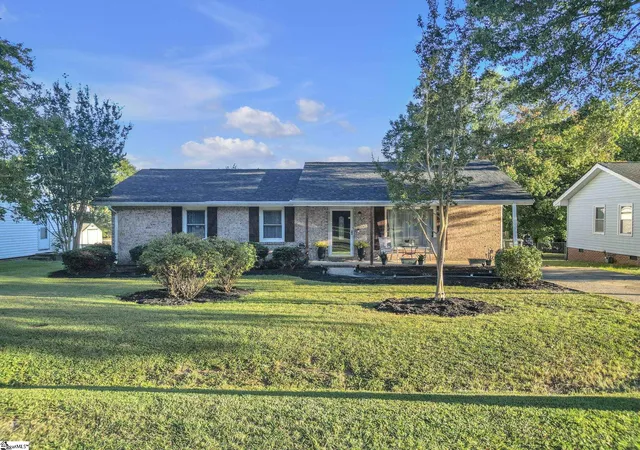 Photo 1 of Sale Pending at 14 Sunrise Dr, Taylors, SC 29687 | MLS# 1605481 | Listing updated on 2026-10-08