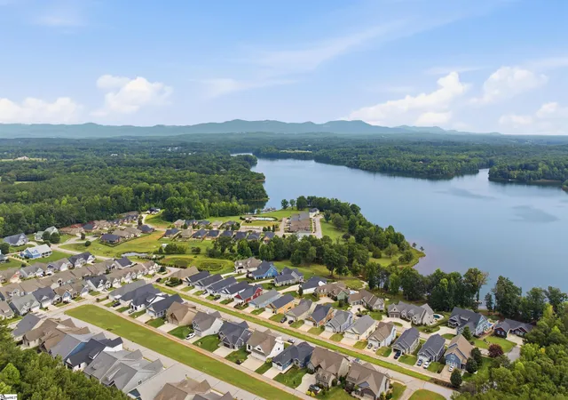 Photo 3 of Single family home for sale at 528 Coolwater Dr, Taylors, SC 29687 | MLS# 1599316 | Listing updated on 2026-10-23