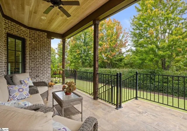 Photo 4 of Single family home for sale at 129 Gascony Dr, Greenville, SC 29609 | MLS# 1603166 | Listing updated on 2026-09-08