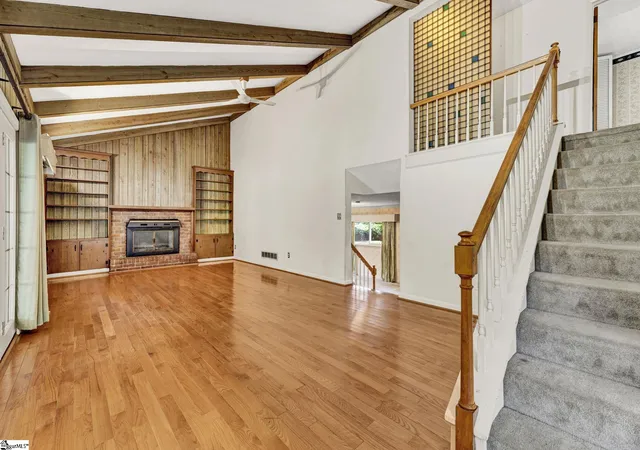 Photo 2 of Single family home for sale at 19 Vicki Cir, Greenville, SC 29615 | MLS# 1600528 | Listing updated on 2026-10-13