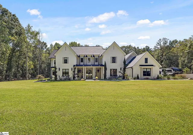 Single family home for sale at 16 Mcgill Rd, Taylors, SC 29687 | MLS# 1604254