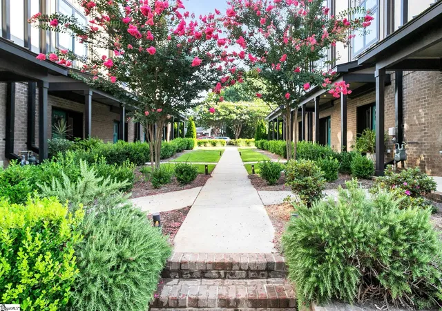 Photo 3 of Townhouse for sale at 121 W Stone Ave #UNIT 6, Greenville, SC 29609 | MLS# 1603394 | Listing updated on 2026-09-11