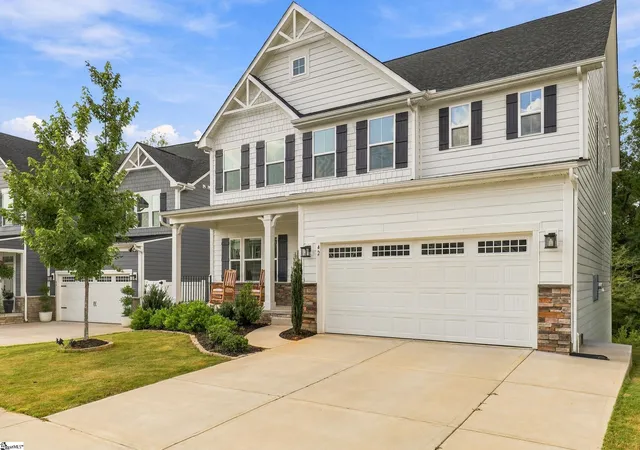 Photo 2 of Single family home for sale at 42 Yakama Way, Greenville, SC 29607 | MLS# 1604871 | Listing updated on 2026-10-06